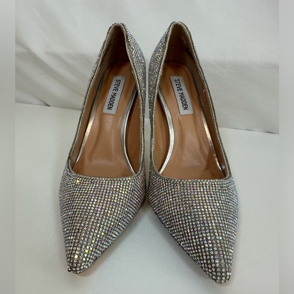 Steve Madden “Altisha” Nude Crystal Pointed-Toe Pumps w Silver Heels Sz 8.5 - Picture 2 of 10